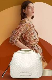 Casual and Elegant Shell - Shaped Mini Bag - Compact and Stylish Handbag